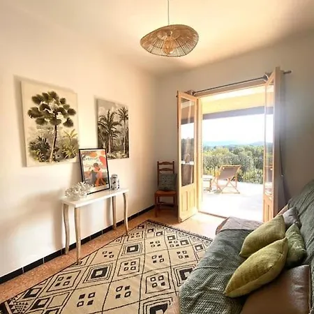 Semesterbostad Maison De Village En Granite Porto-Vecchio (Corsica)