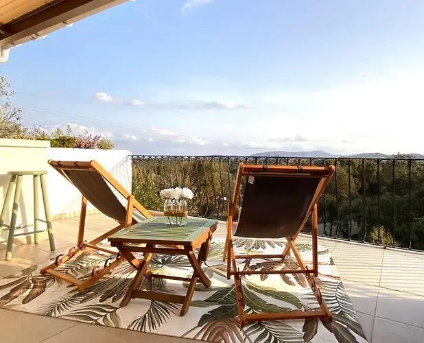 Maison De Village En Granite * Porto-Vecchio (Corsica)